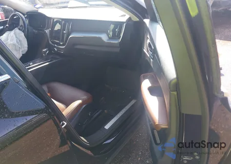 2018 Volvo Xc60 T6 Momentum from USA, damaged, VIN YV4A22RK4J1014507